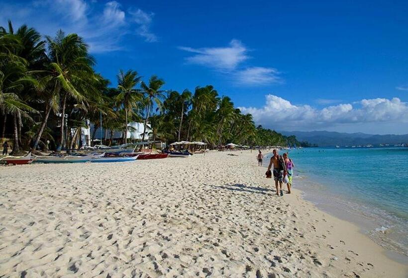 Hotel Divegurus Boracay Beach Resort