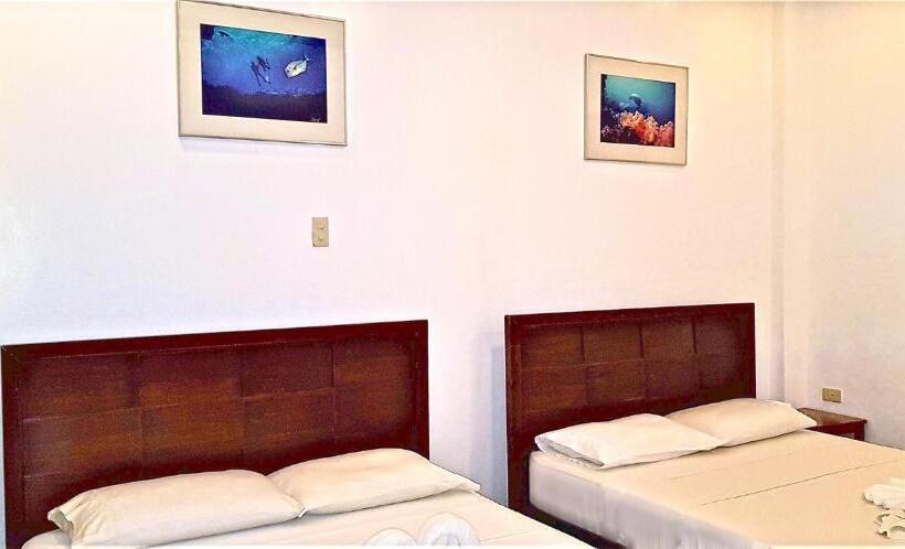 Hotel Divegurus Boracay Beach Resort