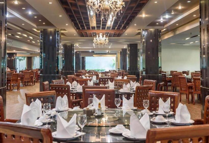 Отель Ease Jomtien Pattaya