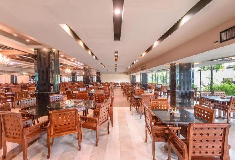 Отель Ease Jomtien Pattaya