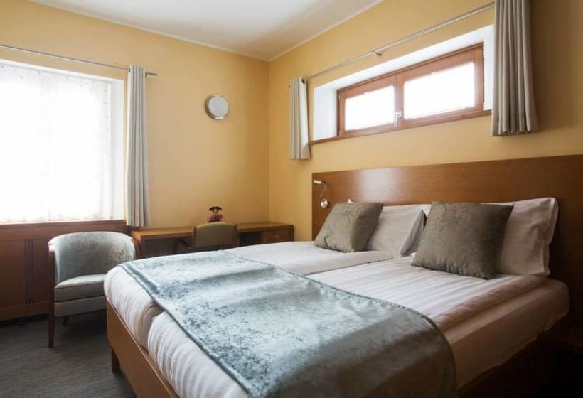 هتل And Guest House Triglav Dobrna