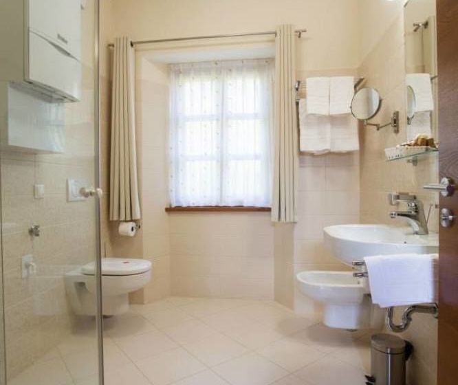 هتل And Guest House Triglav Dobrna