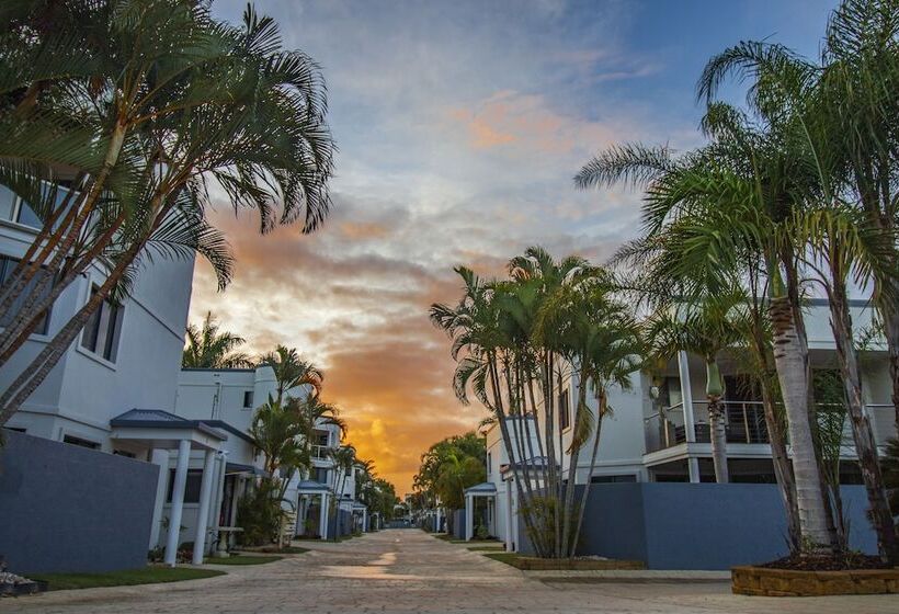 هتل Grange Resort Hervey Bay