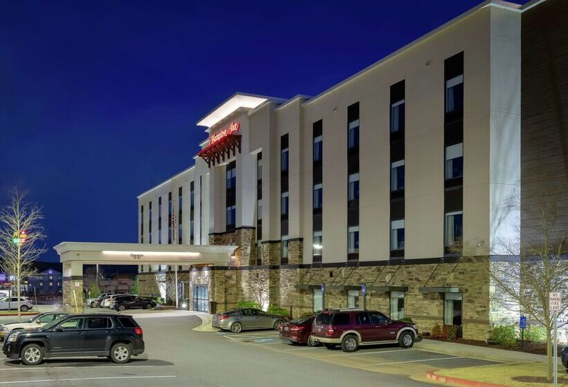 فندق Hampton Inn Emerson Lakepoint