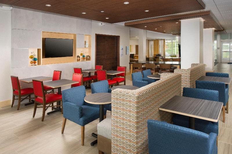 호텔 Holiday Inn Express & Suites By Ihg Altoona, An Ihg