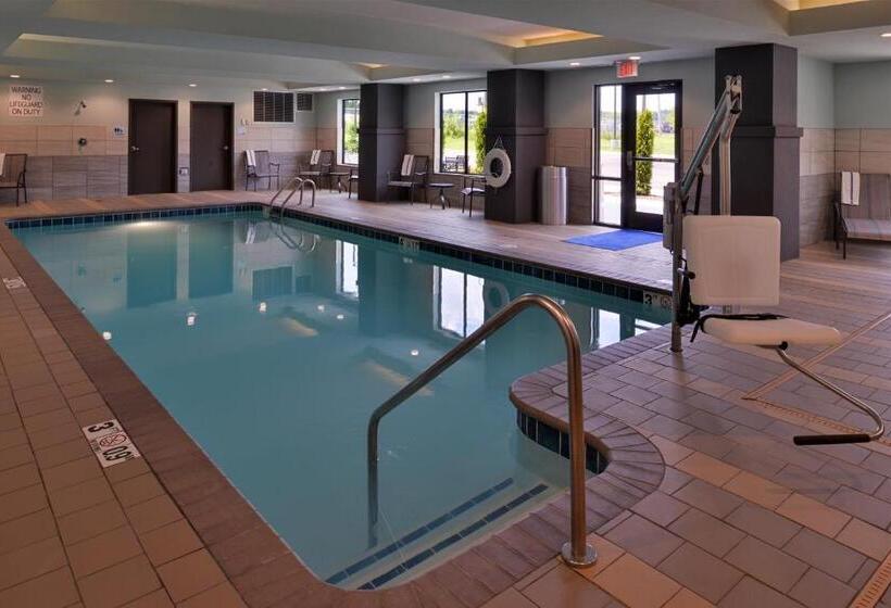 בית מלון כפרי Holiday Inn Express And Suites Bryant   Benton Area, An Ihg