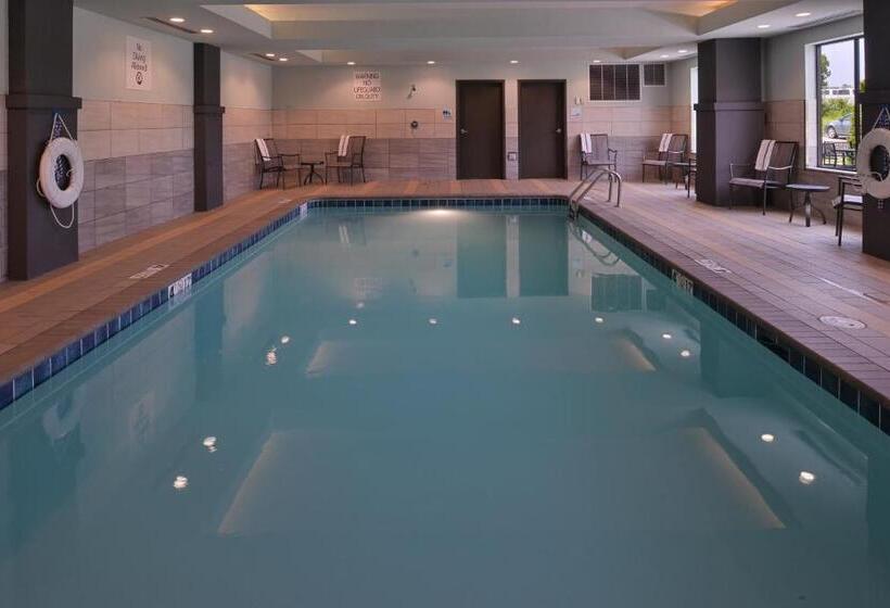 בית מלון כפרי Holiday Inn Express And Suites Bryant   Benton Area, An Ihg