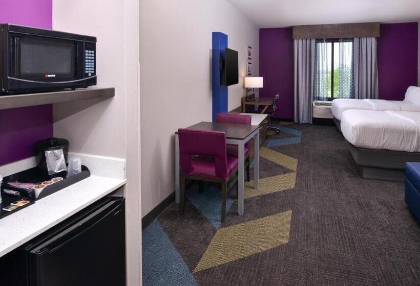 בית מלון כפרי Holiday Inn Express And Suites Bryant   Benton Area, An Ihg