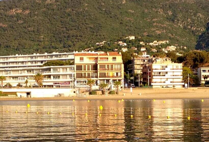 ホテル Hôtel Les Alizés