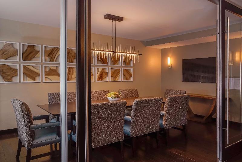 Отель Hyatt Regency Aurora Denver Conference Center