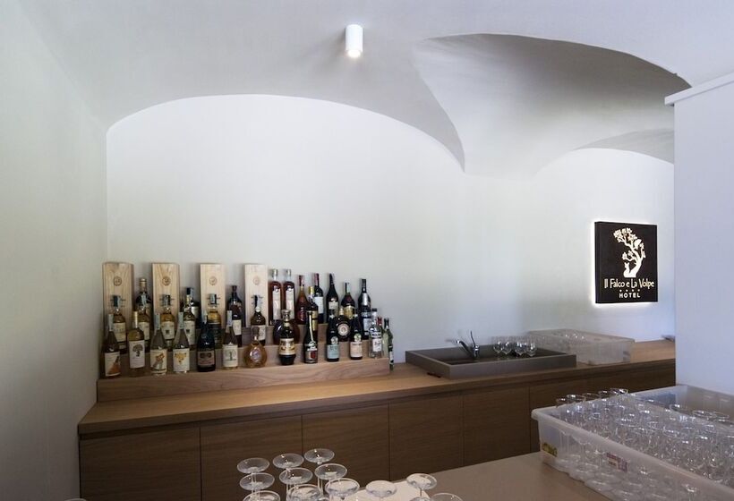 בית מלון כפרי Il Falco E La Volpe