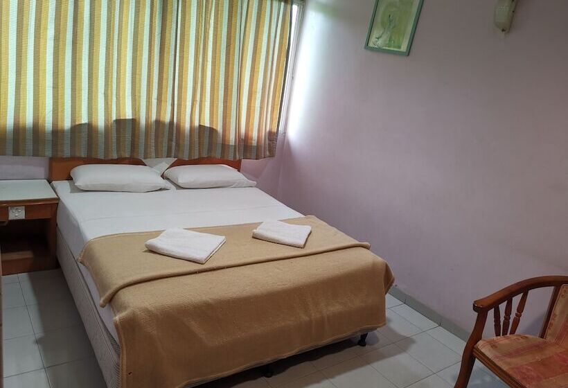 ホテル Inderapura