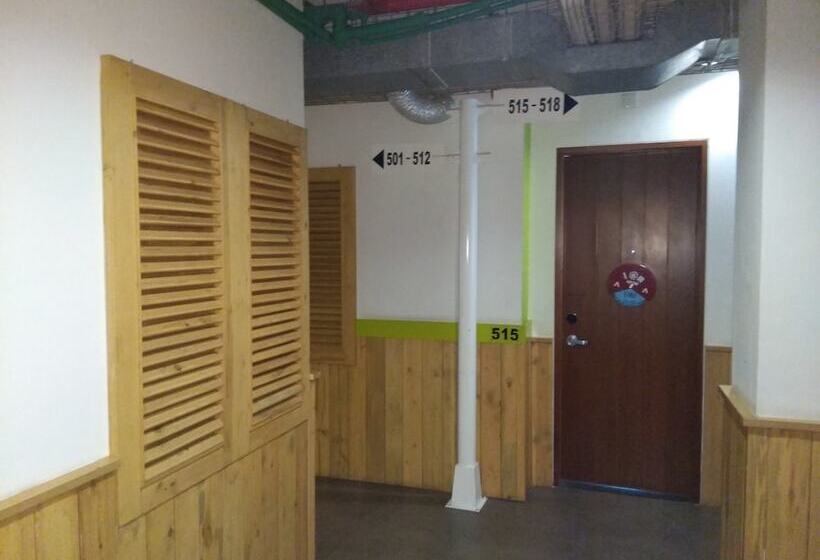 Maxonehotels.com At Kramat