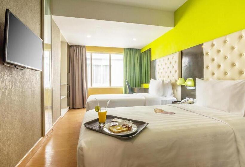 Maxonehotels.com Resort Makassar