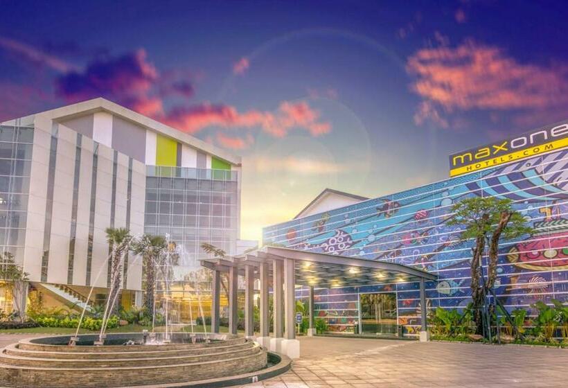Maxonehotels.com Resort Makassar