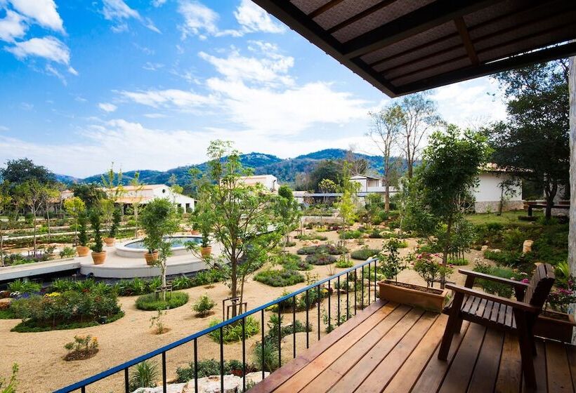 호텔 Mela Garden Retreat Cottage