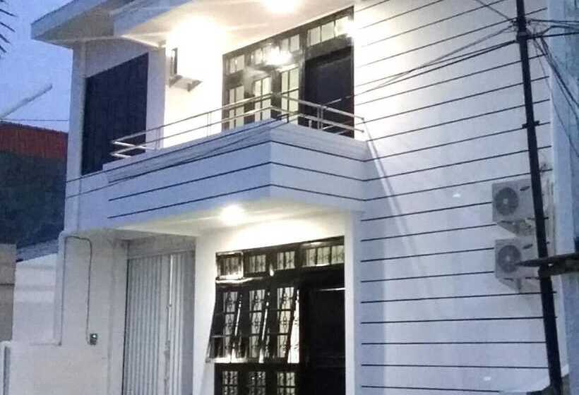 酒店 Mess Inn Semarang