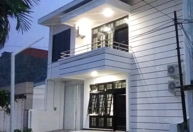 酒店 Mess Inn Semarang