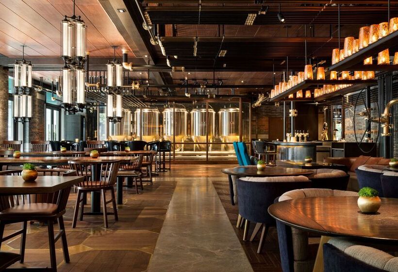 בית מלון כפרי Midtown Shangri La, Hangzhou   Around 5 Minutes Walking Distance To West Lake