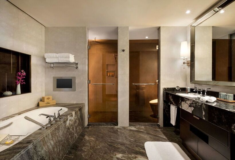 בית מלון כפרי Midtown Shangri La, Hangzhou   Around 5 Minutes Walking Distance To West Lake