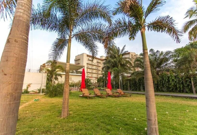 Hotel Millenium Suites