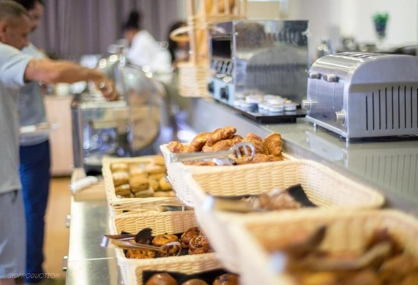 Hotel Millenium Suites