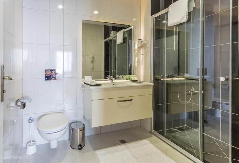 Hotel Millenium Suites