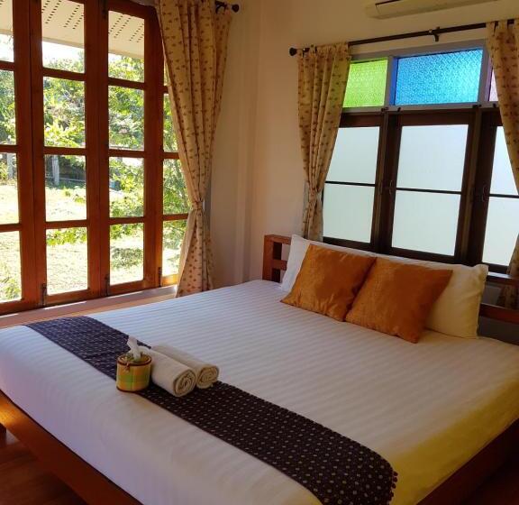 בית מלון כפרי Odour Pai