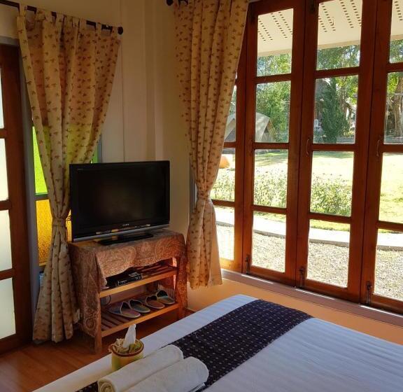 בית מלון כפרי Odour Pai