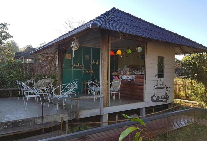 בית מלון כפרי Odour Pai