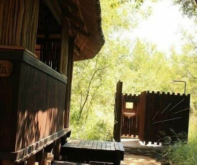 酒店 Off Beat Safaris Bush Lodge