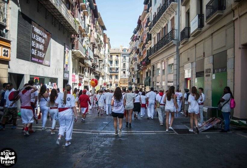 호텔 Pamplona Camping