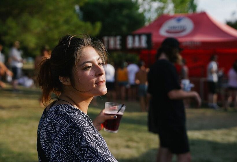 فندق Pamplona Camping