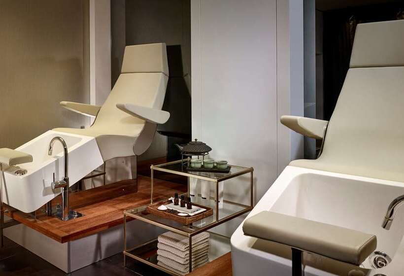 هتل Park Plaza London Waterloo