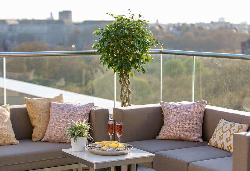 בית מלון כפרי Park Plaza London Waterloo