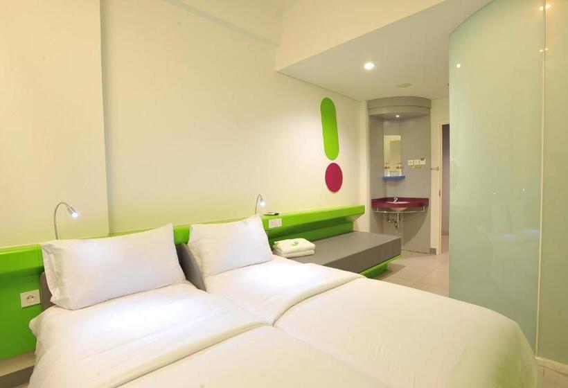 Pop! Hotel Diponegoro