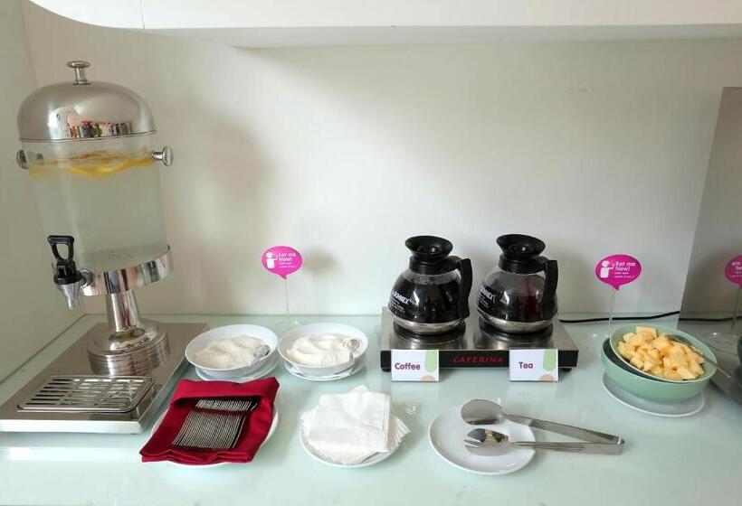 Pop! Hotel Diponegoro