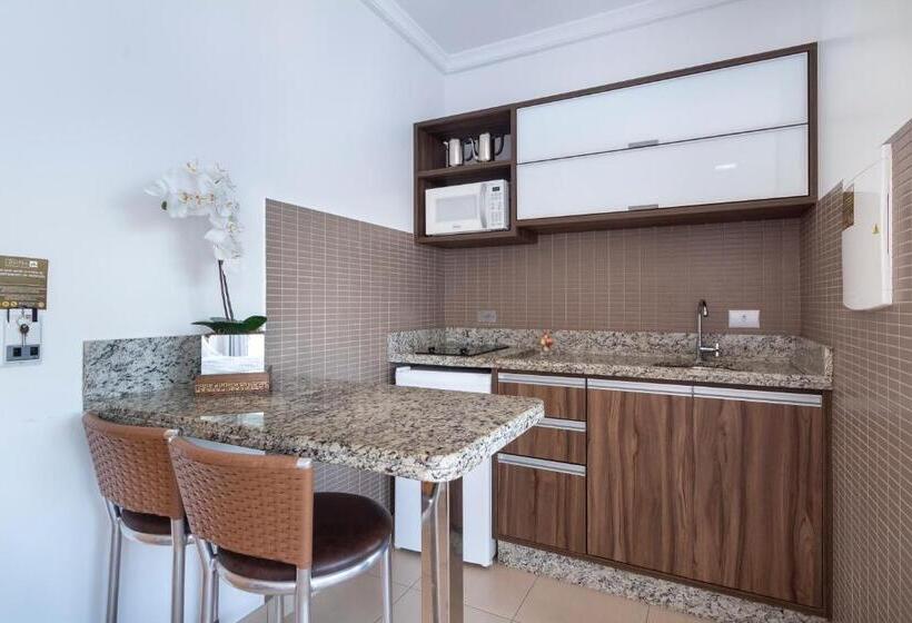 בית מלון כפרי Pousada Riviera Bombinhas