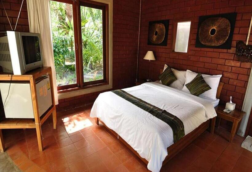 Hotel Rachavadee Bankrut Resort