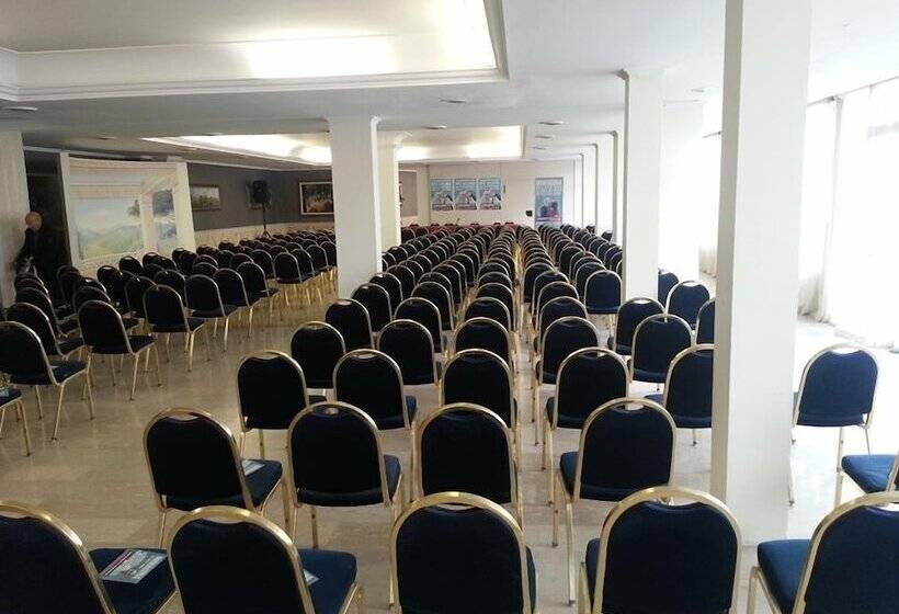 فندق Ristorante La Campagnola