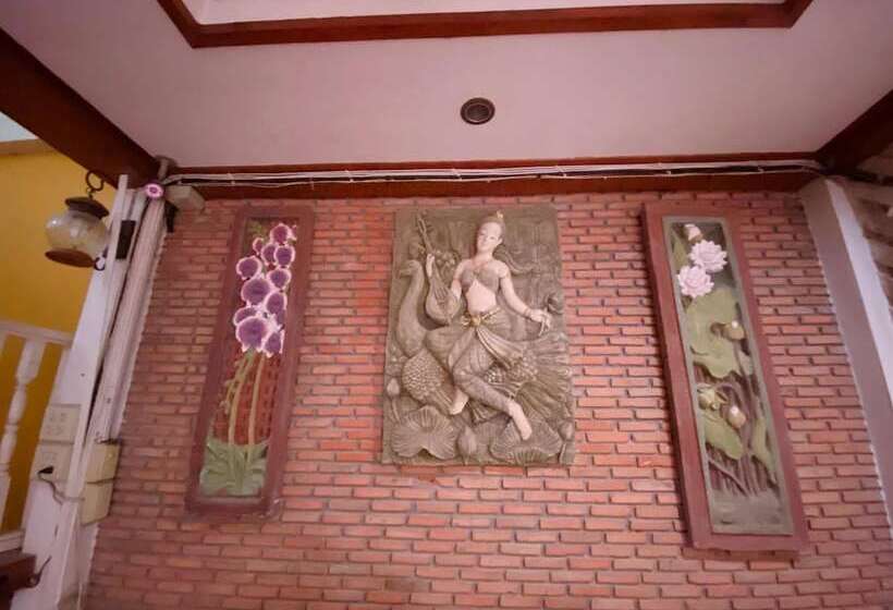 בית מלון כפרי Sila Resort