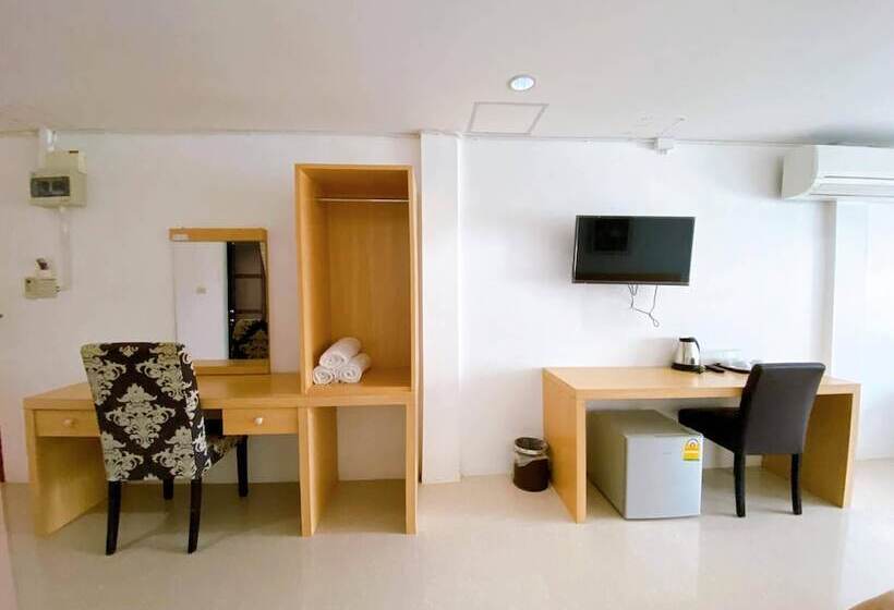 בית מלון כפרי Sila Resort