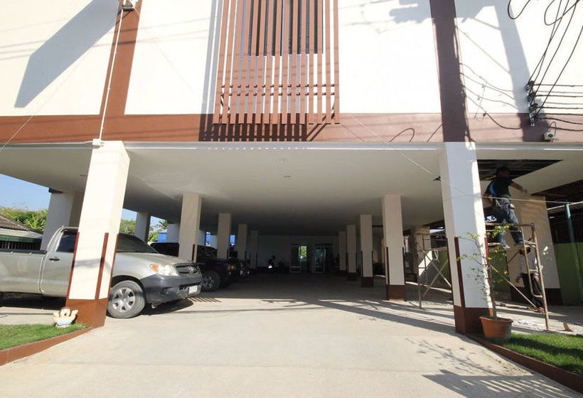 호텔 Siriwat Apartment