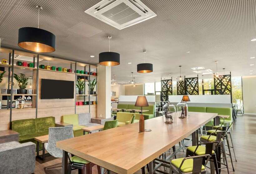 Отель Super 8 By Wyndham Munich City North