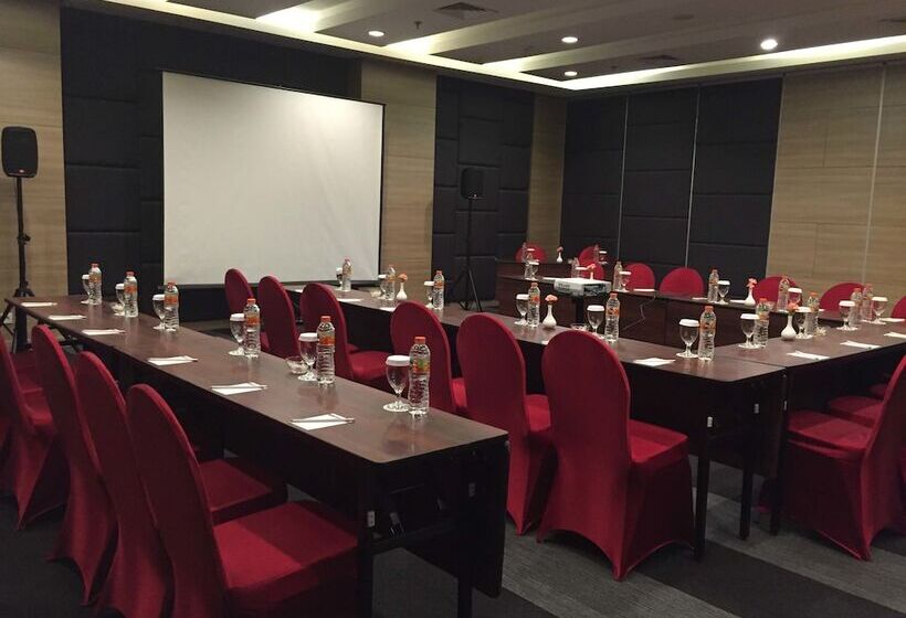 Vasaka Hotel Jakarta Managed By Dafam