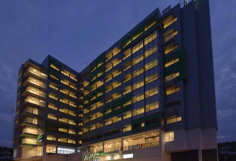 Whiz Prime Hotel Megamas Manado