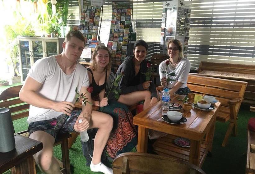 Отель Wualai Hostel