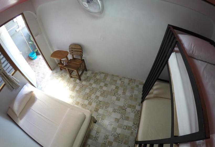 Отель Wualai Hostel