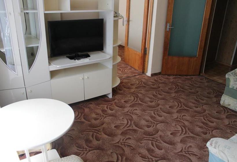 هتل Znanie Health Resort