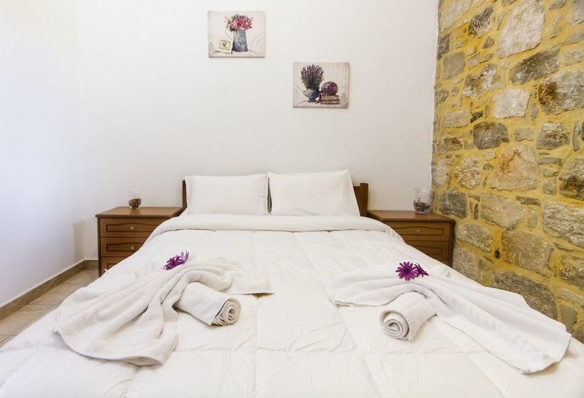 Agarathos Traditional Rooms With Pool